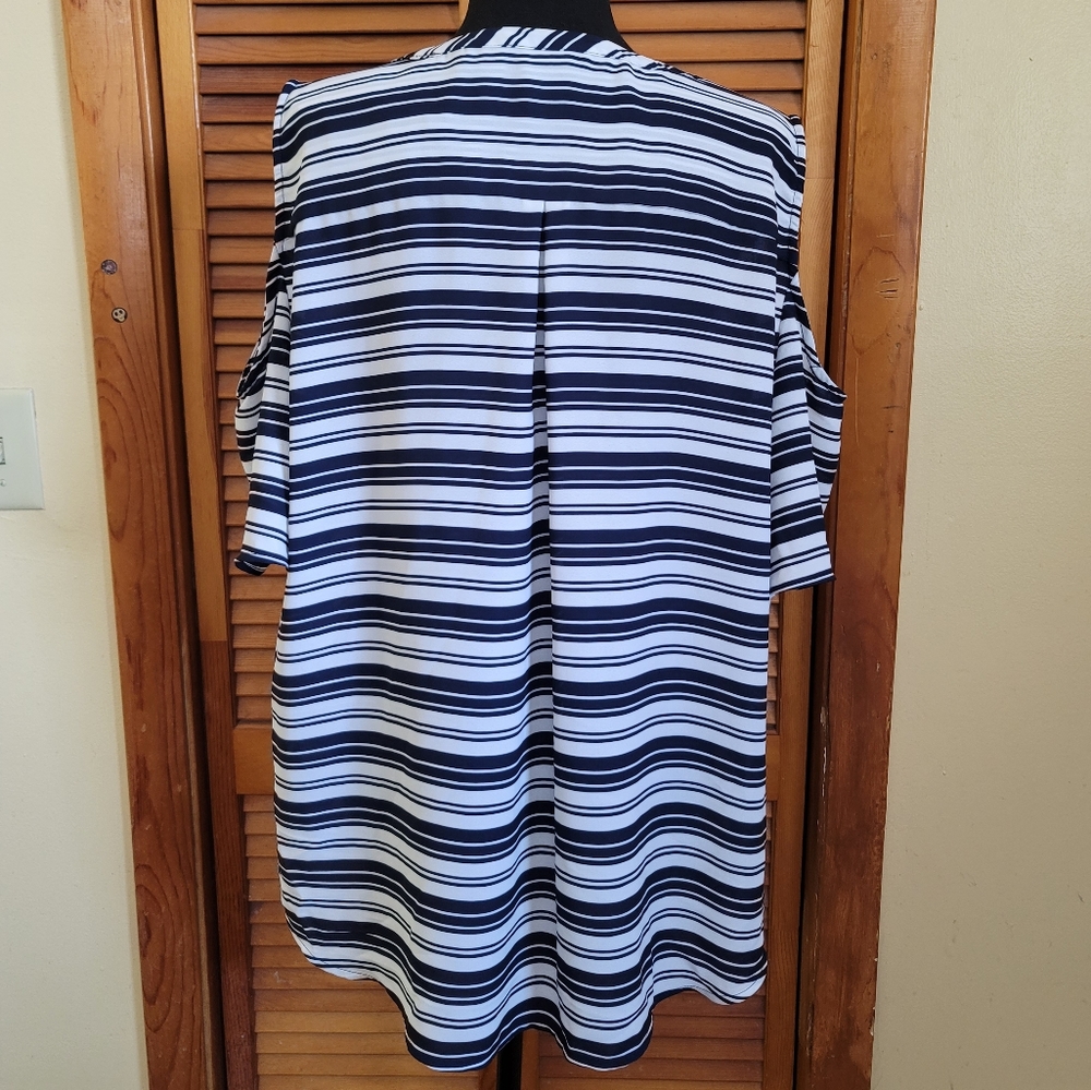 NWT Soho Jeans Cold Shoulder Blouse Size XXL - Picture 8 of 13